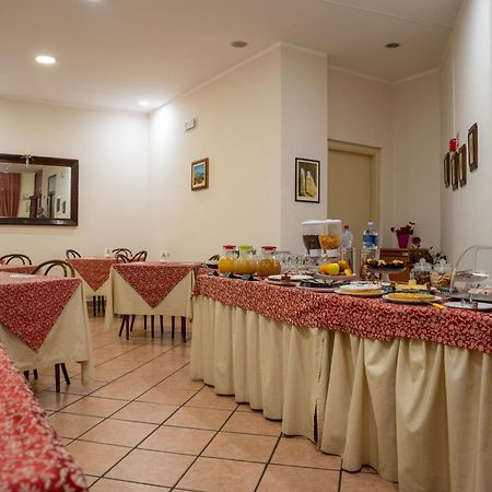 Hotel Mediterraneo Чефалу Екстер'єр фото