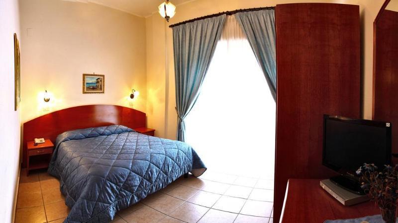 Hotel Mediterraneo Чефалу Екстер'єр фото