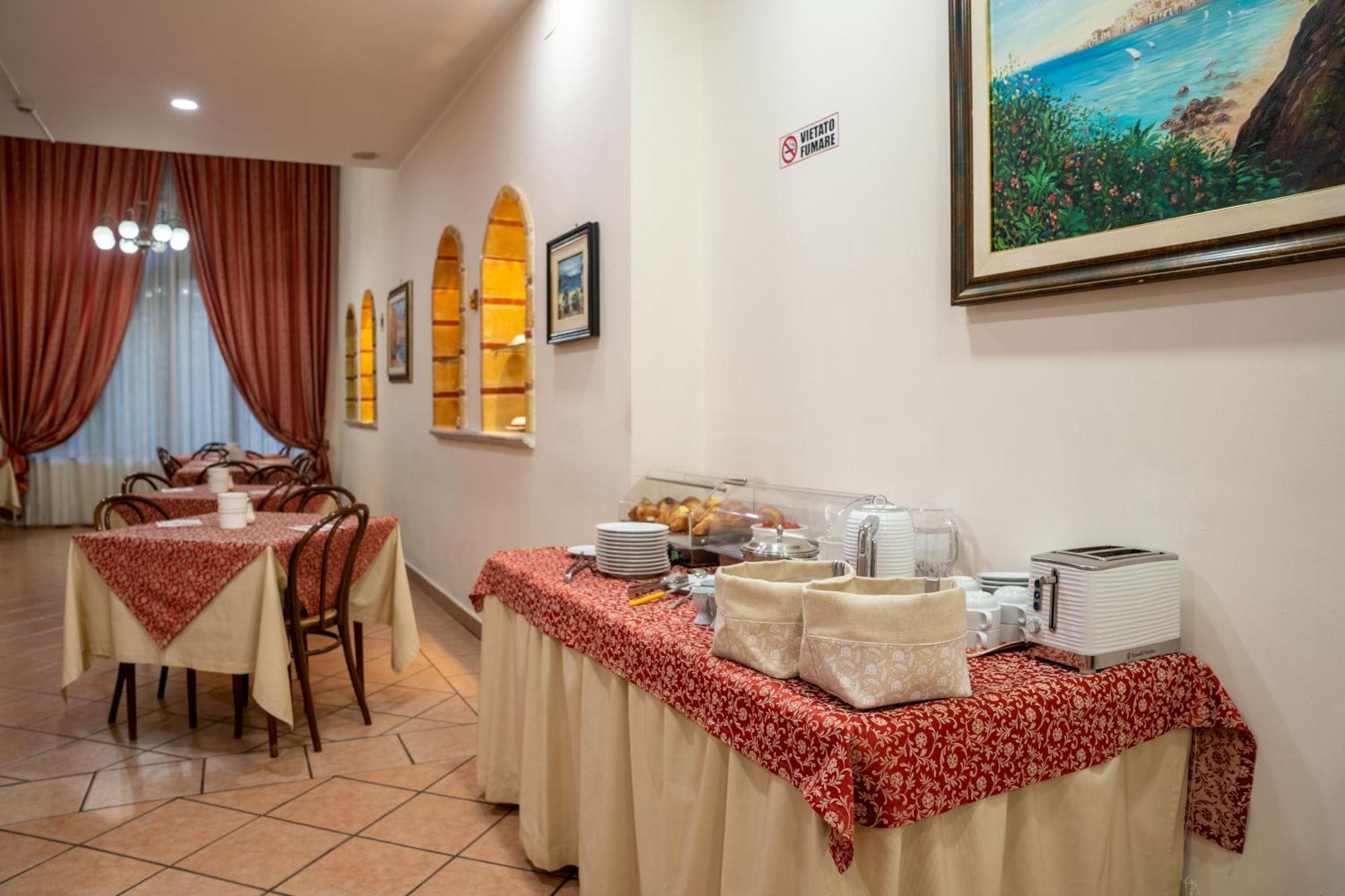 Hotel Mediterraneo Чефалу Екстер'єр фото