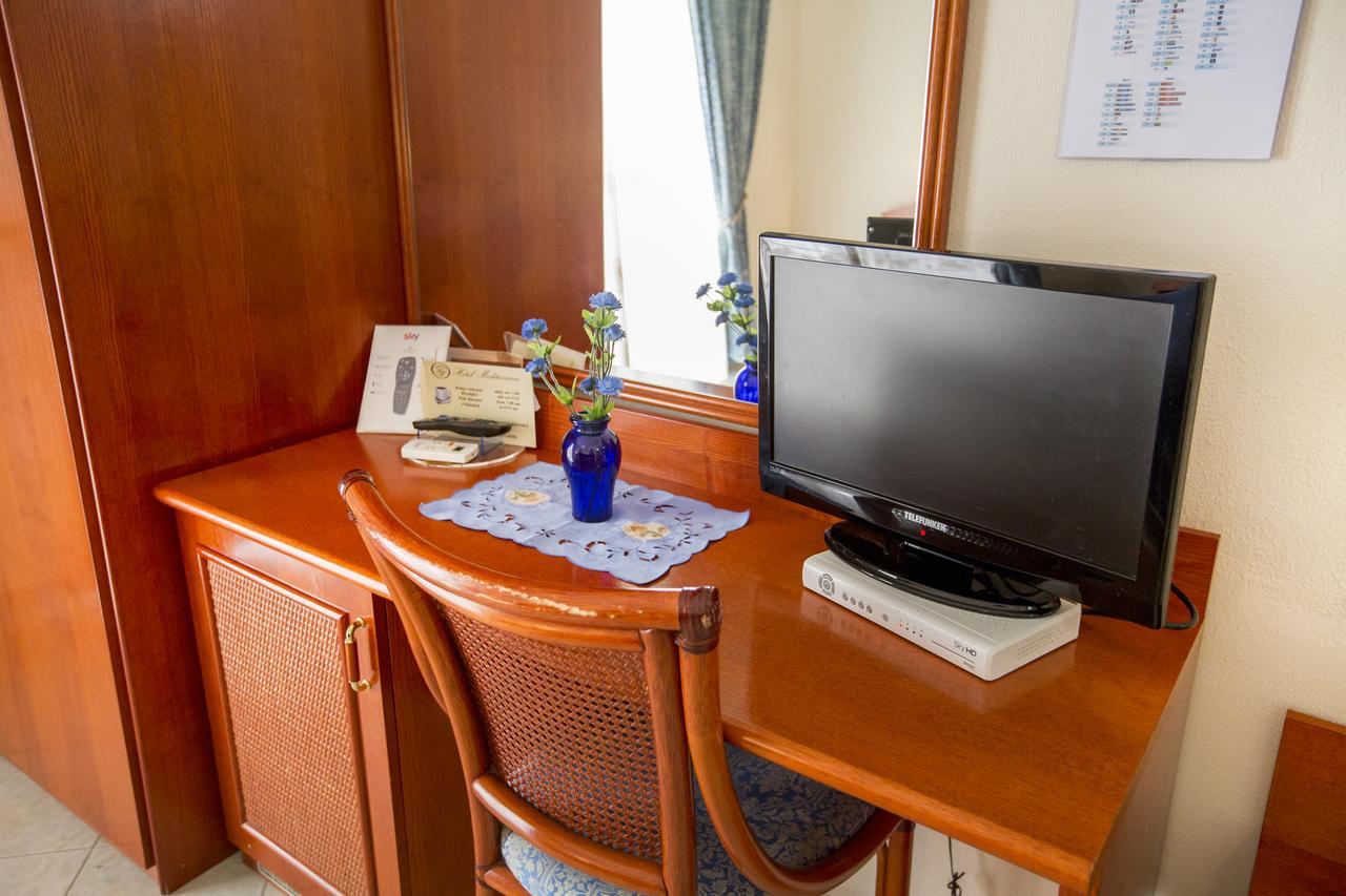 Hotel Mediterraneo Чефалу Екстер'єр фото