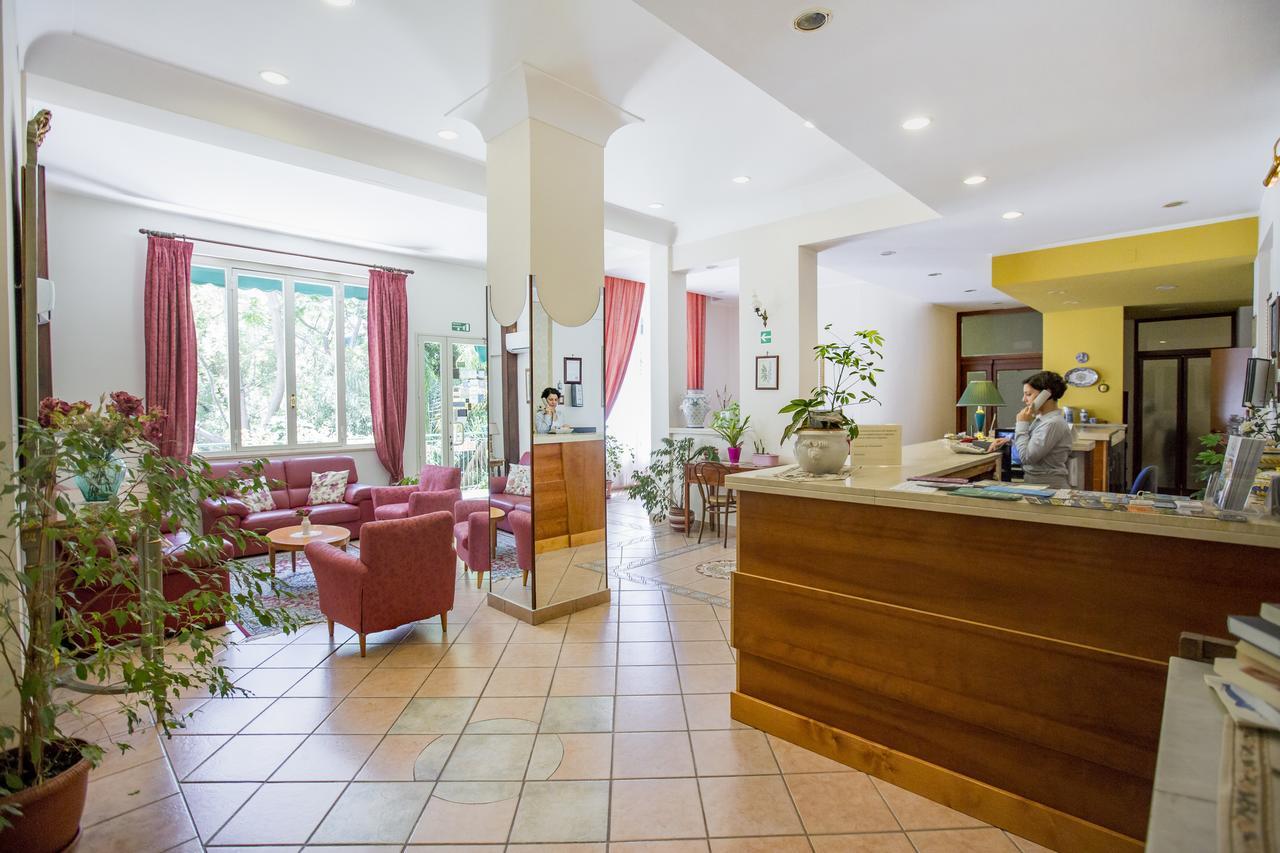 Hotel Mediterraneo Чефалу Екстер'єр фото