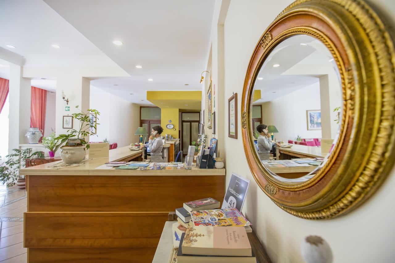 Hotel Mediterraneo Чефалу Екстер'єр фото